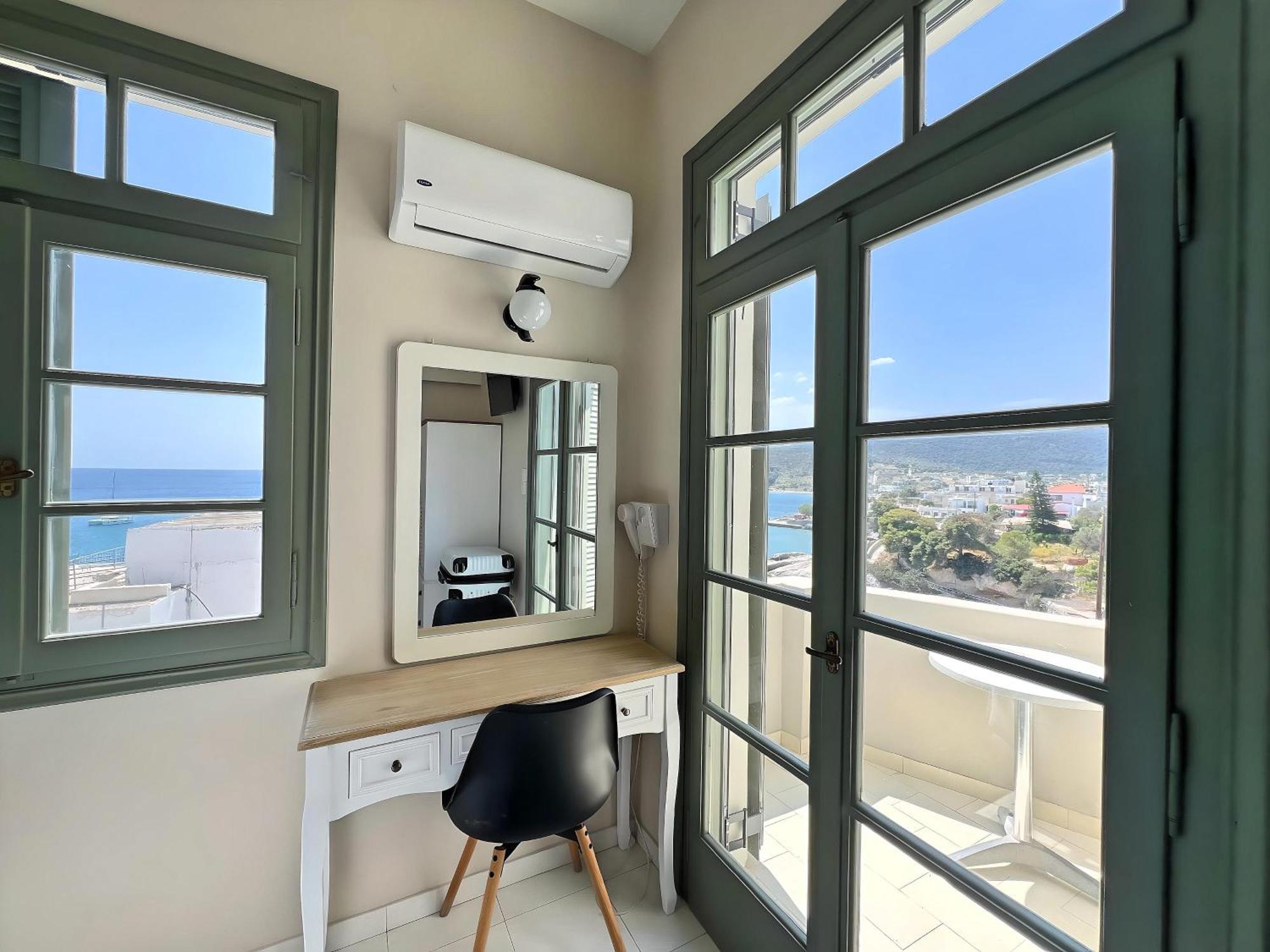 Kores Aegina Agia Marina  Buitenkant foto